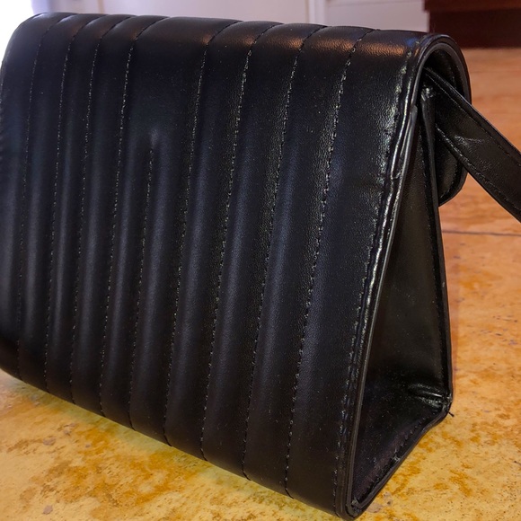 Black Faux Leather Pocketbook with Gold Twist Lock - Picture 3 of 5